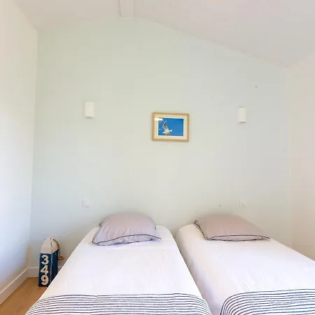 Maison Saint-clement-des-baleines, 3 Pieces, 5 Personnes - Fr-1-258-120 Holiday home Saint-Clement-des-Baleines